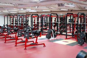 Foothill College Athletic Facility by Power Lift