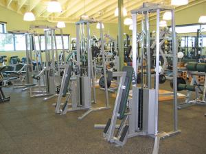 Sacramento State Freestanding Seated Row by Power Lift